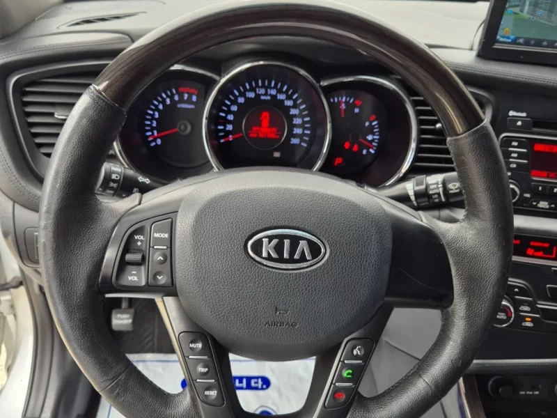 Kia K5