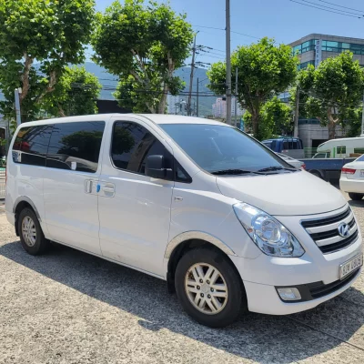 Hyundai Starex