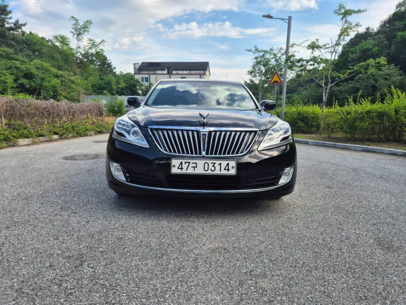 Hyundai Equus