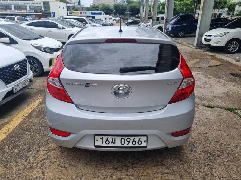 Hyundai Accent