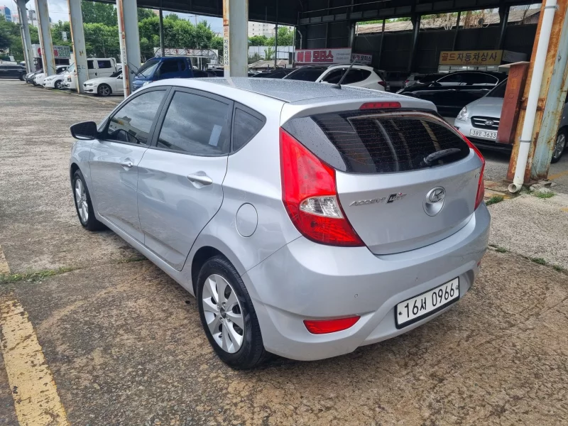Hyundai Accent