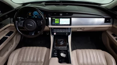 Jaguar XF