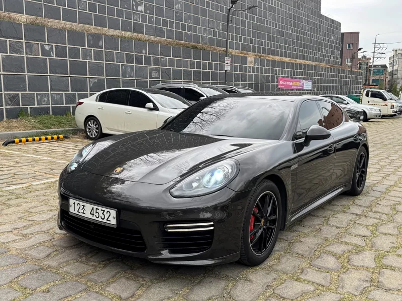 Porsche PANAMERA