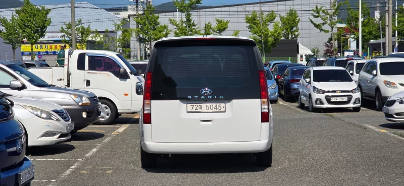 Hyundai Staria