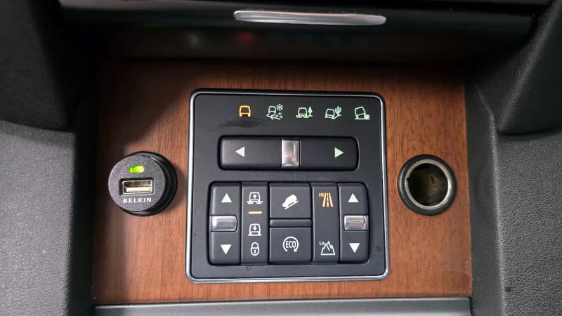 Land Rover DISCOVERY