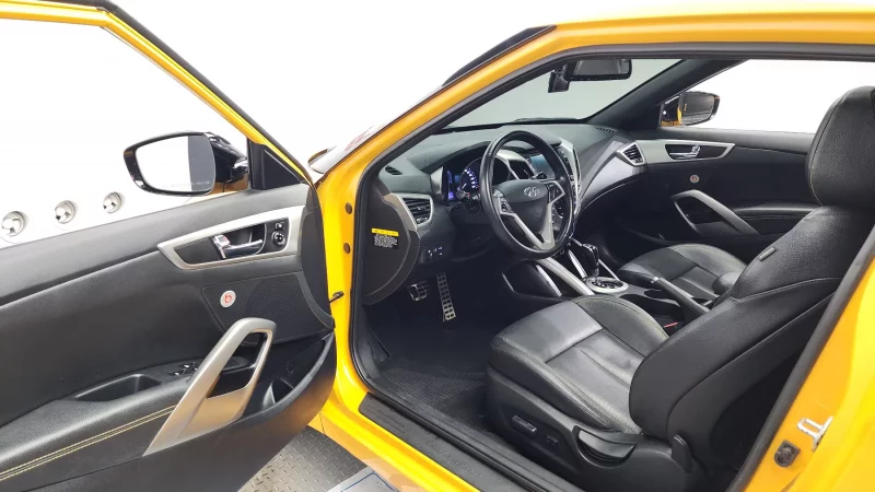 Hyundai Veloster