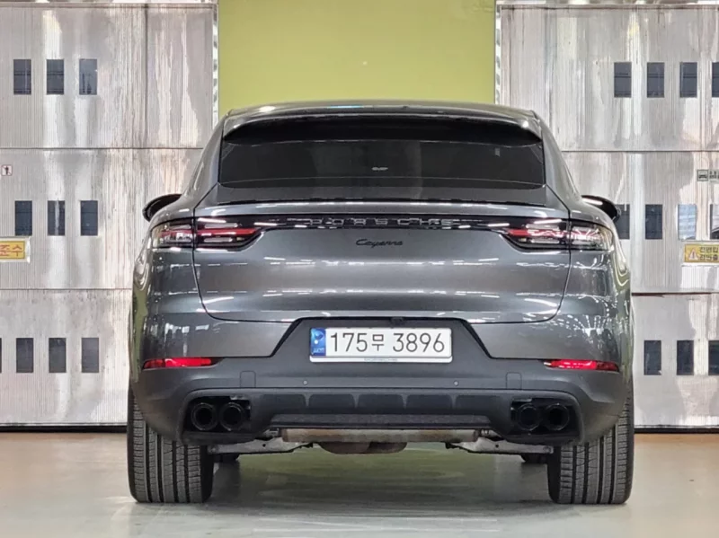 Porsche CAYENNE