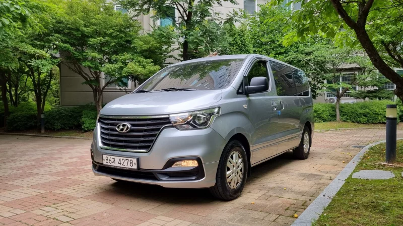 Hyundai Starex