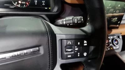 Land Rover DEFENDER