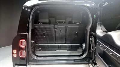 Land Rover DEFENDER