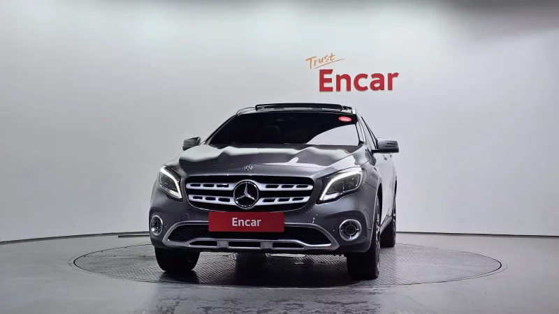Mercedes-Benz GLA-Class