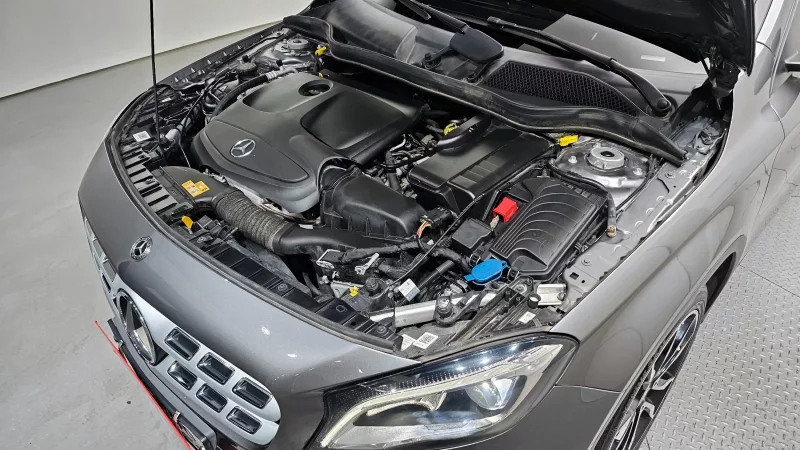 Mercedes-Benz GLA-Class