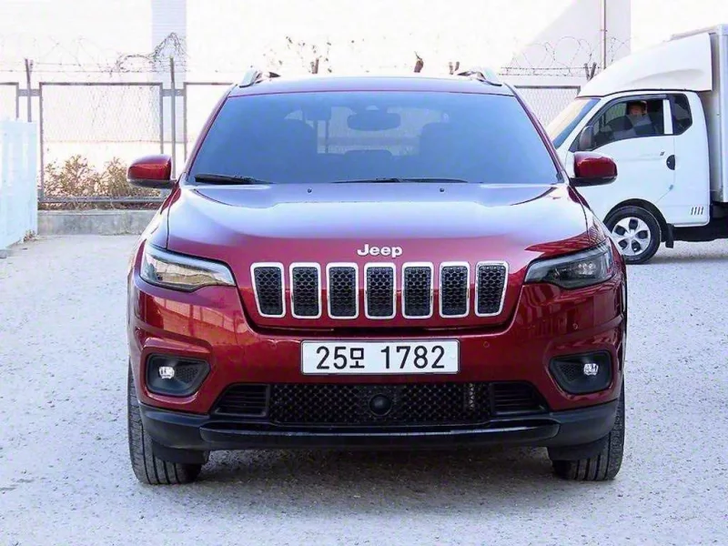 Jeep CHEROKEE
