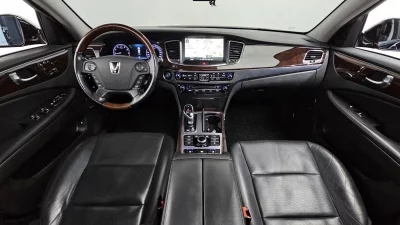 Hyundai Equus