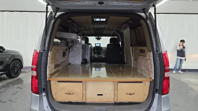 Hyundai Starex