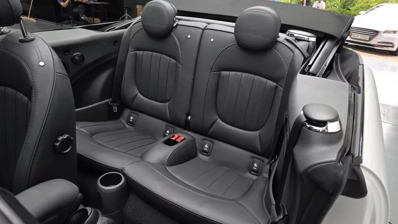 MINI Cooper Convertible