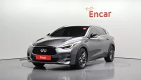 Infiniti Q30
