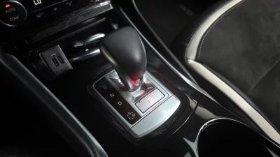 Infiniti Q30