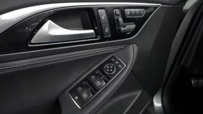 Infiniti Q30