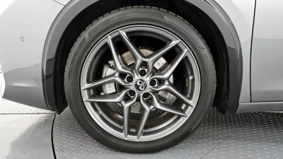Infiniti Q30