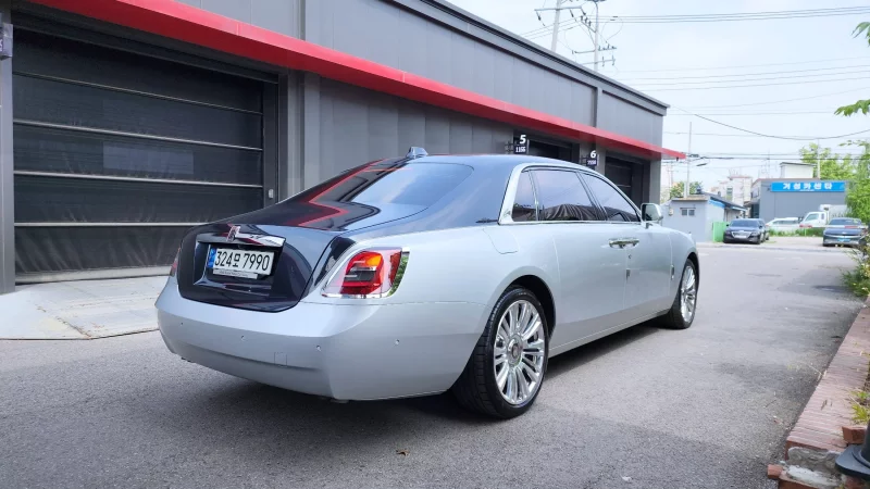 Rolls-Royce GHOST