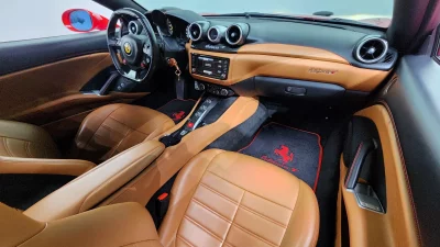 Ferrari CALIFORNIA