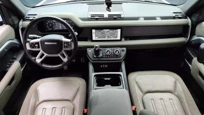 Land Rover DEFENDER