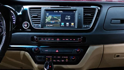 Kia Carnival