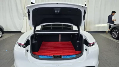Porsche TAYCAN