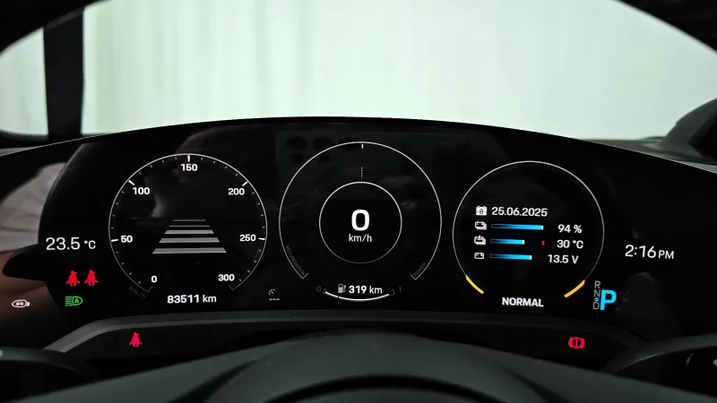 Porsche TAYCAN