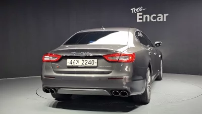 Maserati QUATTROPORTE
