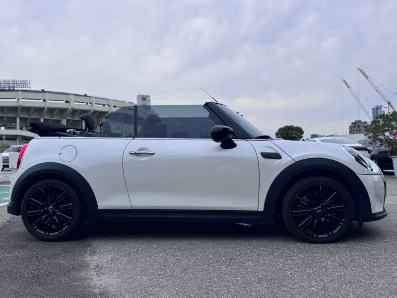 MINI Cooper Convertible
