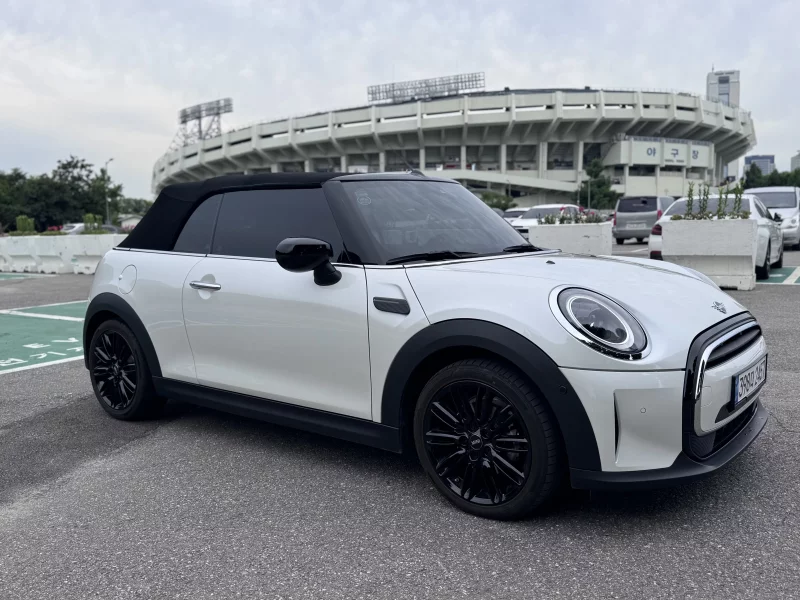 MINI Cooper Convertible