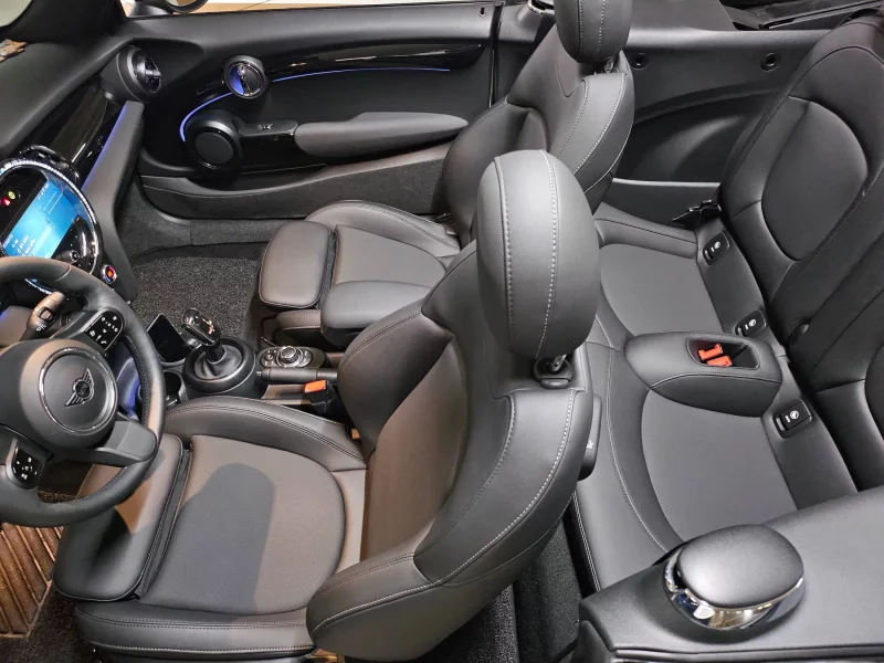 MINI Cooper Convertible