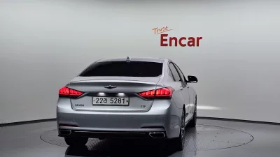 Hyundai Genesis