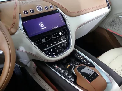 Astonmartin DBX