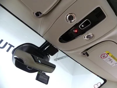 Astonmartin DBX