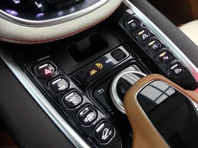 Astonmartin DBX