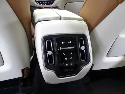 Astonmartin DBX