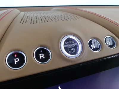 Astonmartin DBX