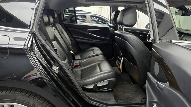 BMW 5-Series Gran Turismo
