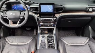 Ford EXPLORER