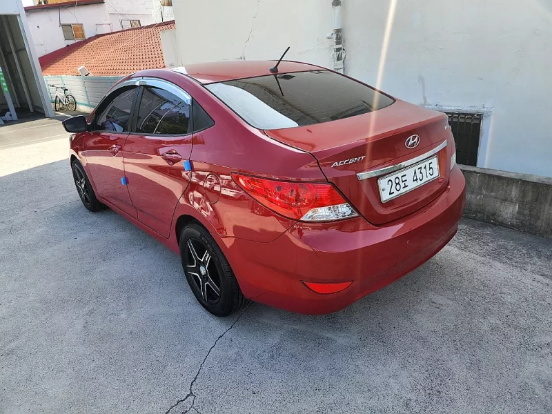 Hyundai Accent