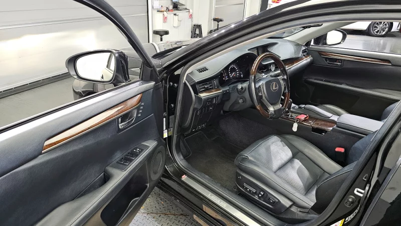 Lexus ES350