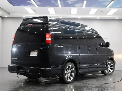 Chevrolet Express Van