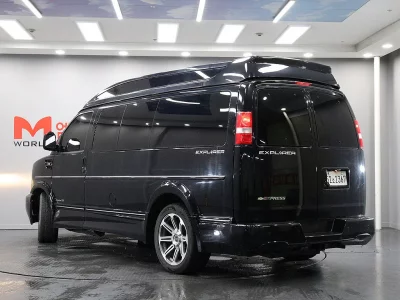 Chevrolet Express Van