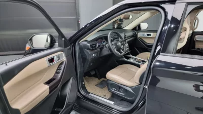 Ford EXPLORER