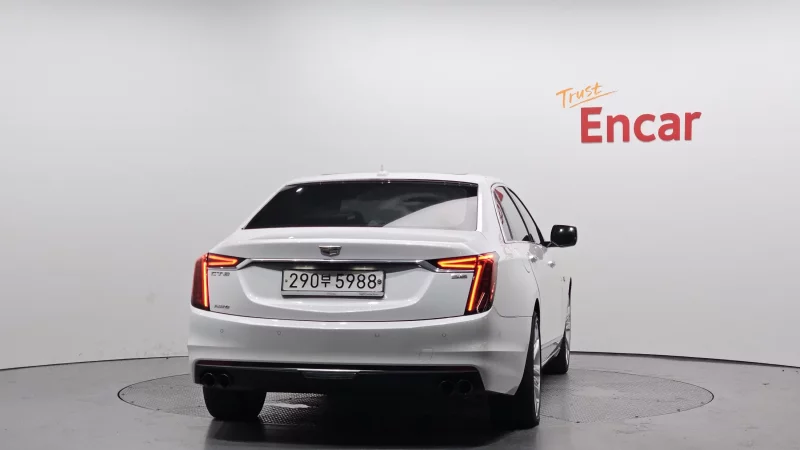 Cadillac CT6