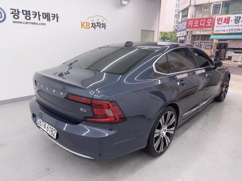Volvo S90