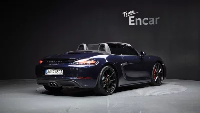 Porsche 718